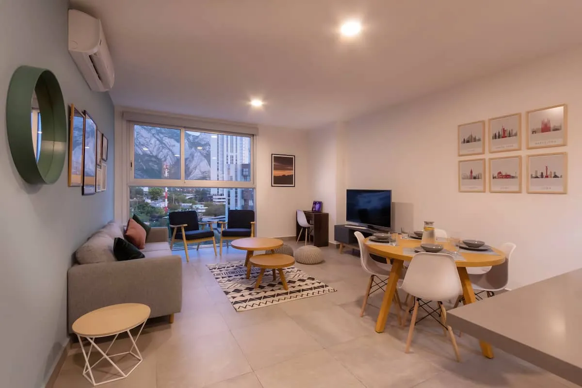Interior de un departamento en Torre Tulé, Valle Poniente